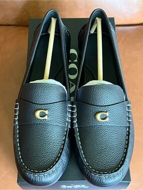 COACH

Sculpted C Leather Classic Loafer Flats NWB